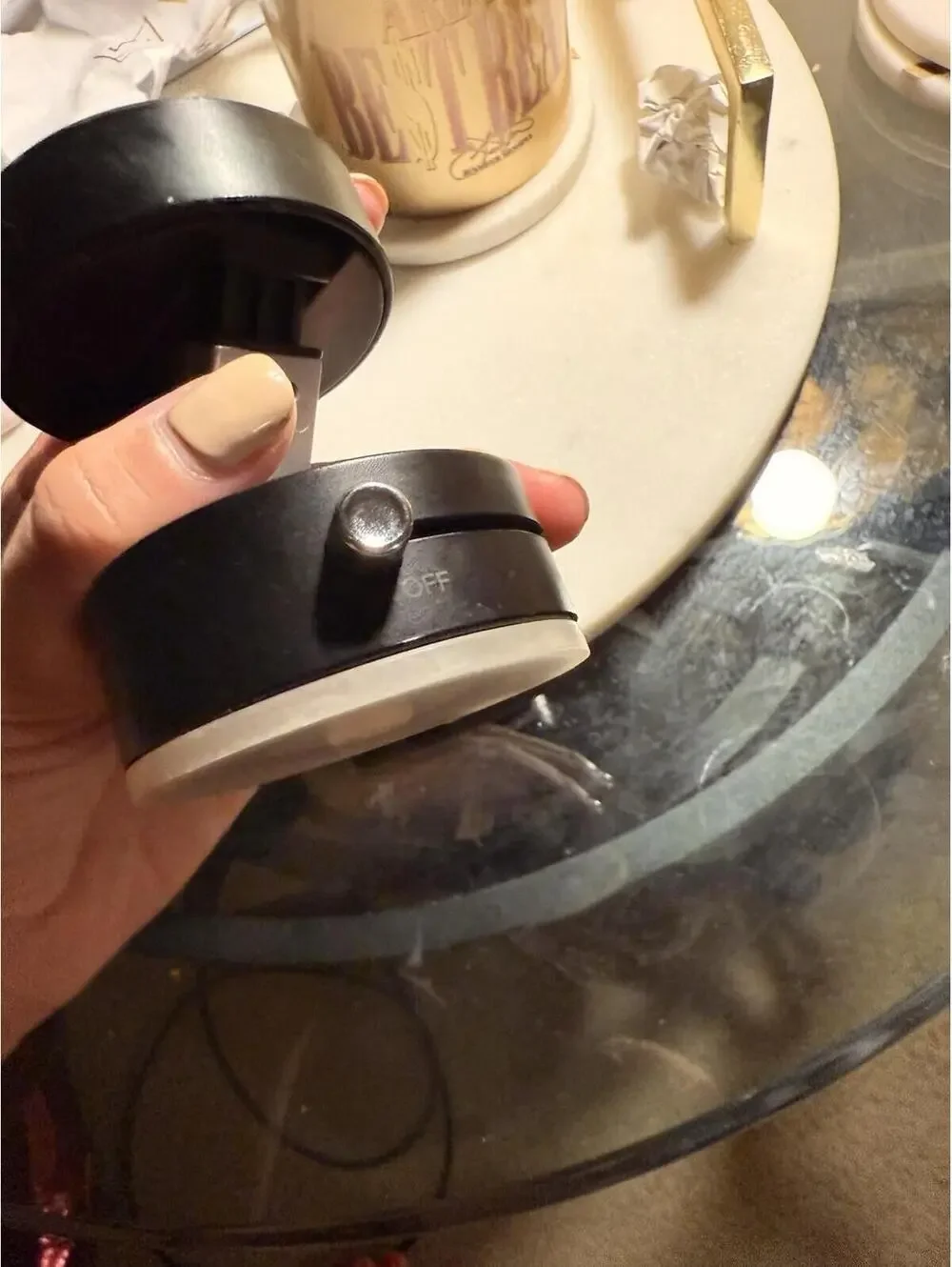 Strong Vacuum Suction Cup Magnetic Phone Mount Foldable Holder Stand For Phone